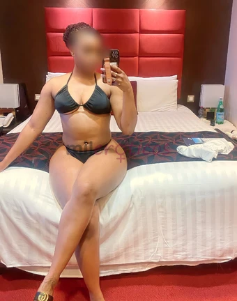 Hola mi amor mi nombre la perver soy una maravillosa jovencita dominicana la mujer de tus suenos soy muy ardiente atrevida apasionada y toda una exper...