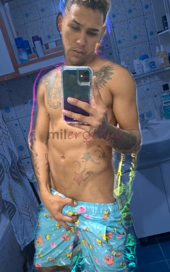 Ola amor soy gilber muy ardiente rica colombiano maduro donde te are gozar los mejores servicio amor full atencion completa super ardiente anal amp be...