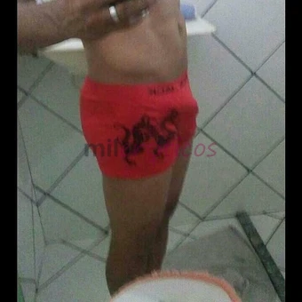Ola me chamo vanderlan 35 anos moreno cabelos pretos olhos pretos 1 70 m de altura 75 goza muito venha realizar os seus desejos estou aqui pronto para...