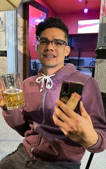 Sexy hot discreto mente abierta manos suaves sentiras el mejor masaje de tu vida alegre complaciente atrevete a vivir nueva experienciacreativo atento...