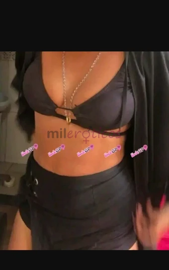 Sou morena adora conhecer pessoas novas adoro sexo gostoso gosto que meus clientes sinta se bem e confortavel ao meu lado faco gostoso te garanto que...