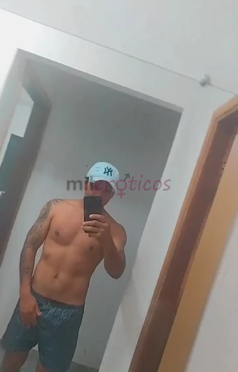 Adoro conhece pessoas novas sou moreno tatuado e tenho certeza q vc nao vai se arrepender adoro conversar tenho local mais tambem vou em qualquer luga...