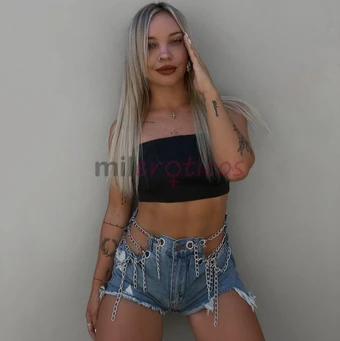 Soy dulce una acompanante de suave piel blanca dispuesta a ofrecerte un amplio abanico de servicios sexuales que no podras pasar por alto te encantara...