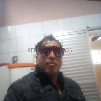 Ola meu nome es antonio cubano recien llegado mulato muito safado na 4 paredes tenho un pau 16 cm bem gustoso e muita leite pode agendar conmigo un pr...