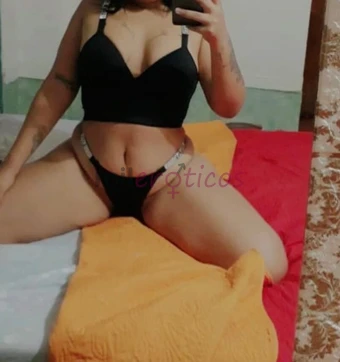 Soy carinosa complacientemi servicio oral mutuos oral sin pre full anal besos caricias las posicion que quiera mas de 2 contacto garganta profunda me...