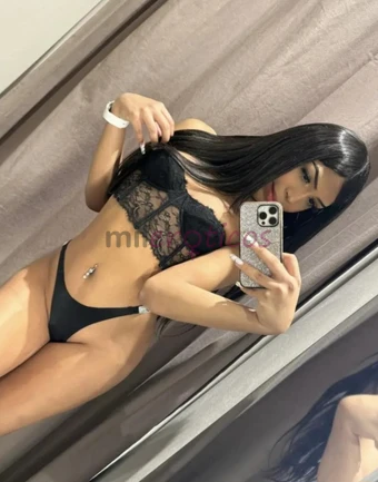 Hola soy una joven colombiana caliente recien llegada a tu ciudad sin apuros carinosa trato de pololo besos reales poses cambio de roles pornografica...