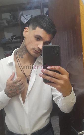 Eu sou refinamento e classe misturados com o verdadeiro romance e uma eu sou refinamento e classe misturados com o verdadeiro romance e uma natureza a...