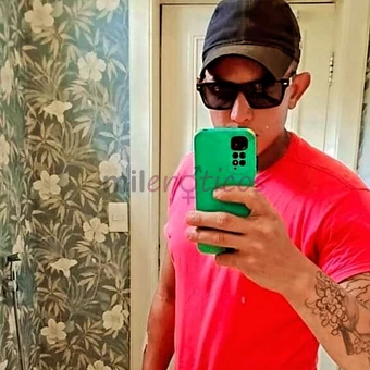 Realizo seus desejos atendimento sem localtotalmente ativo atendo toda ha uberaba 31 anos 23 cm cheio de tesao contato para agendar 34999907799 esse c...