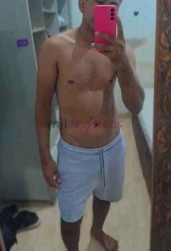 Ola estou disponivel para realizar todos seus desejos e fetchs sigilo total em off tudo e mais gostoso moreno alto do corpo magro cheirosopara mas inf...