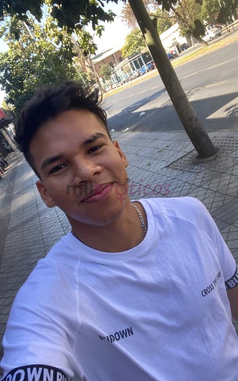 Hola soy manu joven complaciente todo terreno dispuesto a cumplir tus morbos atrevete a pasar un momento fogoso y excitante full caliente y sin tabu h...