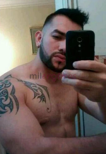 Colombiano dotado vergongrande y gruesa dandote duro suave y profundo 21 cms full dura para que disfrutes de placer al 100 ven goza conmigo de ricas c...