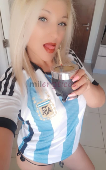 Hola mis amores soy argentina ardiente y fogosa nuevamente en santiago centro veni a relajarte con un exquisito masaje seguido del mejor sexo oral que...