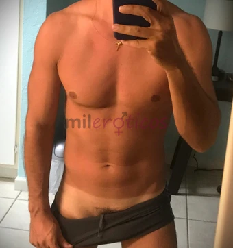 Safado gostoso pronto para realizar suas fantasias amp atendo homens e casais sem frescurasno meu local discreto e seguro na bela vista facil acesso o...