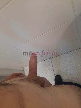 Adoro mulheres de mais idade cham e deixa ei te chupar chama e vamos marcar tudo no sigilo te chupo toda ate vc gozar na espera adoro chupar