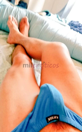 Hola soy matias amp full dotado 20 cm de placer nuevo en esto realizo servicios mujeres parejas trios hmh mhmmasajes mujeres llamame amp no te arrapen...