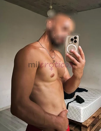 Buscas una experiencia elegante respetuosa y placentera soy un caballero maduro discreto y bien presentado disponible para acompanar a mujeres o parej...