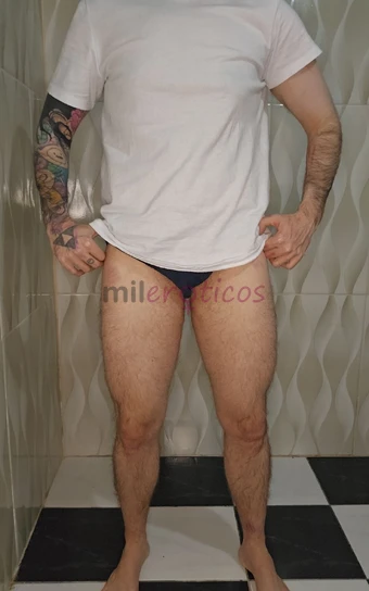Sou homem trans homem de buceta greludo vendo conteudo pelo whts com fotos e videos e caso o cliente goste e queira presencial eu posso estar fazendo...