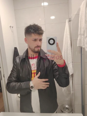 Varonil macho activo morboso con aditivos para rico sexo solo 2 dias en santiago hasta el lunes 13 octubrecuento con lugar en las condes sin conserje...