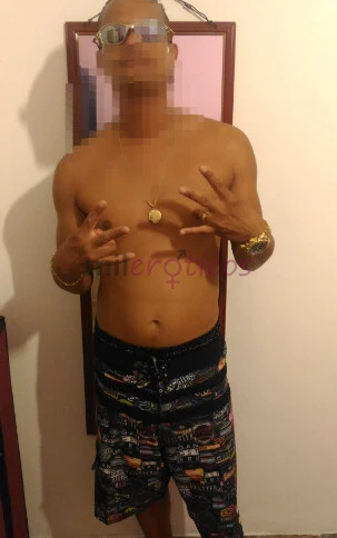 Sou fernando moreno magro roludo e gostoso faco tipo homem bruto e tambem namoradinho sei set carinhoso e tambem brutal com pegada e domincao isso dep...