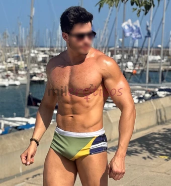 Hola soy bruno ferraz brasileno amp amp en una curta amp temporada en amp santiago amp tengo 32 anos 1 m 82 amp 85 kilo soy hombre serio descomplicado...
