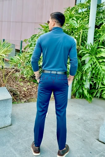 Sou o logan leblanc bonito envolvente e com pegada de homem de verdade meu toque e firme meu olhar e intenso e minha presenca fala antes de qualquer p...