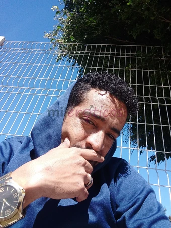 Chamo reinalo e estou disposicao para proporcionar o melhor do prazer meu atendimento e super envolvente e sem pressa nada mecanico para consulta de v...