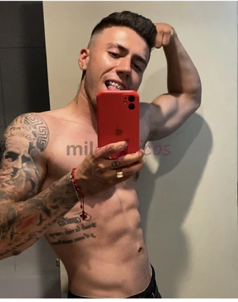 Escort colombiano 25 anos soy de santiago y atiendo solo a mujeres cumplo todas tus fantasias soy dotado y voy a domicilio o motel soy muy caliente at...
