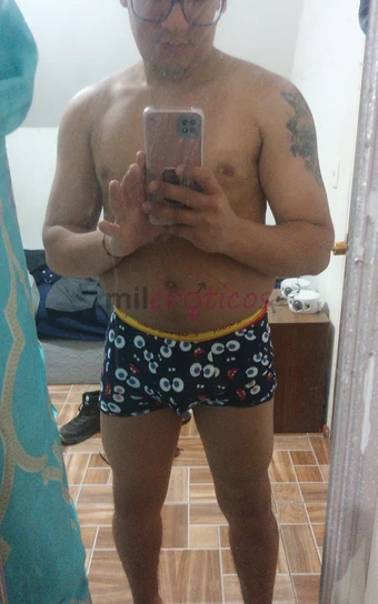 Soy un tipo de hombre que te complace en todo hago mi trabajo completos soy ninfomano asi que puedo hacerte todo lo que tu quieres soy el hombre que t...
