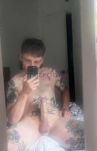 Hola soy esteban servicio exclusivo para mujeres soy educado y discreto si estas buscando la desconexion de rutina yo soy el que te puede ayudar si qu...