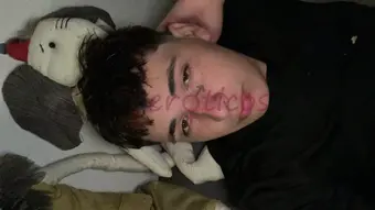 Aca tu tulon lechero 19 cmmido 1 90soy blanco alto y guapo no soy modelo ni flaco ni musculoso eso todo por plata si quieres video llamada por plata i...