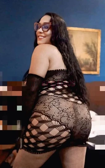 Es momento que pruebes una vaina apretadita y anal bien estrecho y un oral hasta la traquea amp quiero ponerme bien perrita para ti ponerme en 4 y la...