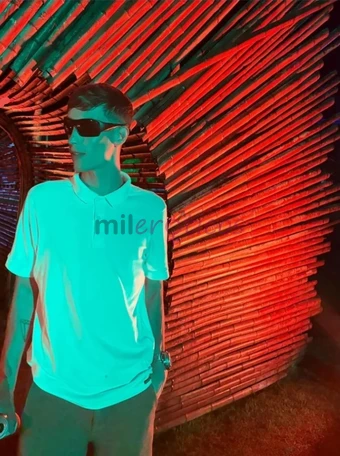 Novinho completo e sem frescuras atendimento quente e nada mecanico sou estilo namoradinho beijo na sua boca dependendo da higiene estou sempre dispon...