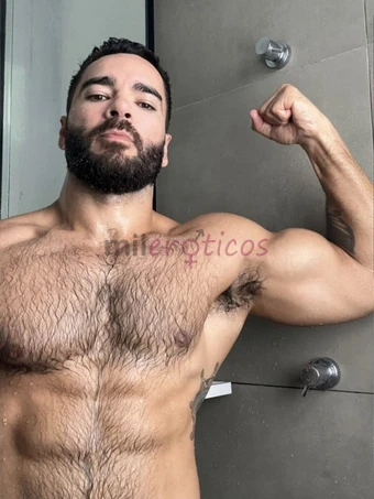 Eu sou o felipe garcia prazer 27 anos22 cm dote181 de altura84 kg vim para te surpreender farei o possivel para que voce se sinta tranquilo e a vontad...