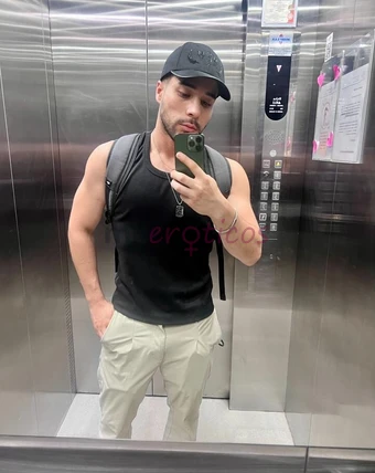 Em portuguesmassagista internacional em temporada em goiania por poucos dias mais de 6 anos de experiencia atendendo clientes vip em espanhareino unid...