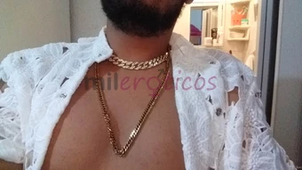 Prazer sou hugo sou calmo e educado amante do prazer seguro sou da regiao do jabaquara mas tambem atendo no grande abcd eu tenho tesao em ver pessoas...