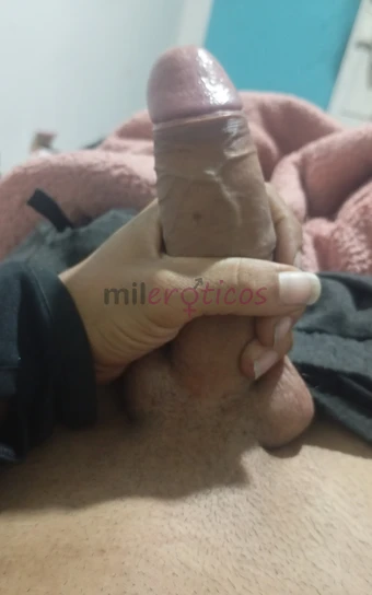 Hola mi nombre es roswual ofresco mis servicios virtuales no hago encuentros vendo videos y fotos videollamadas todo a eleccion soy paciente les se at...
