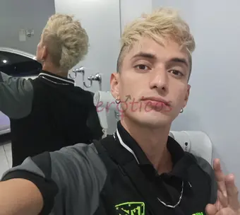 Ola sou joony angelo acompanhante e vendo conteudos no fatal fans nome joonyangelo lasou de bauru moro no centro nao tenho local moro em republica sou...
