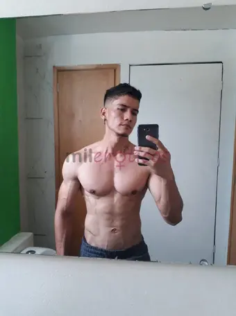 Caballero de excelente presencia educado atento y discreto ofrezco compania para mujeres y parejas h m o m m que buscan compartir momentos agradables...