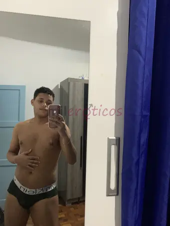 Se voce procura um rapaz de boa atraente e totalmente disposto a saciar a sua sede acabou de encontrar comigo nao tem tempo ruim curto de tudo e garan...