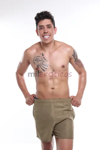 Ola sou o biel tenho 26 anos 1 75 m 78 kg corpo magro atletico tatuado pele macia e totalmente liso dotado com 21 cm perfil de macho discreto ideal pa...
