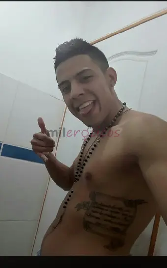 Colombiano muy caliente para cumplir tus fantacias fetiches y muchas cosas mas soy extrovertido me gusta q la pases bn y disfrutemos los 2 o 3 muy cal...