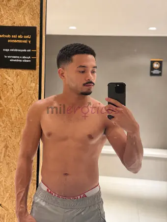 Hola 20 cm pongo jale en tu culo full gruesa potente 100 real verga lubricada para hacerte abrir tu boca y culo con mi verga o un excelente fisting co...
